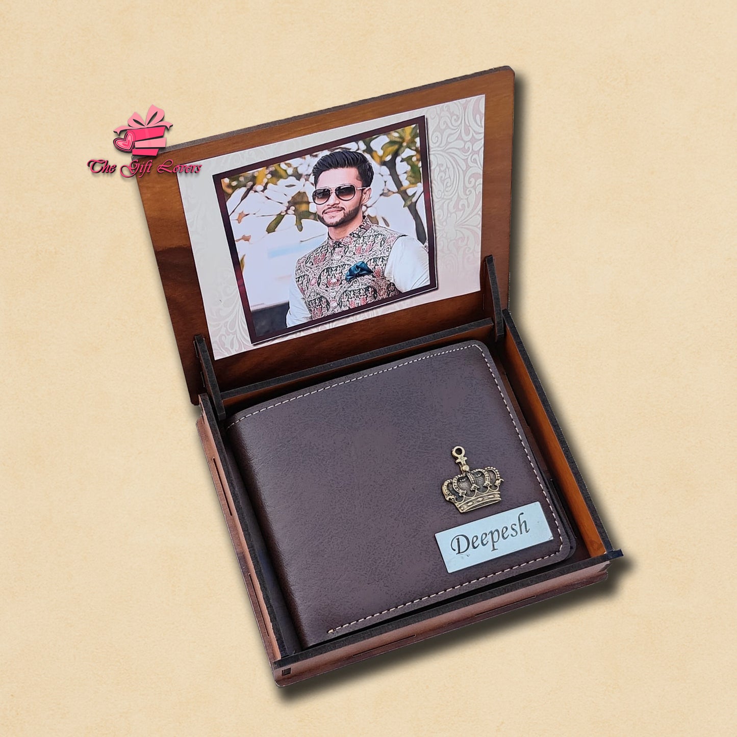 Italian Leather Wallet With Themed Wooden Box
