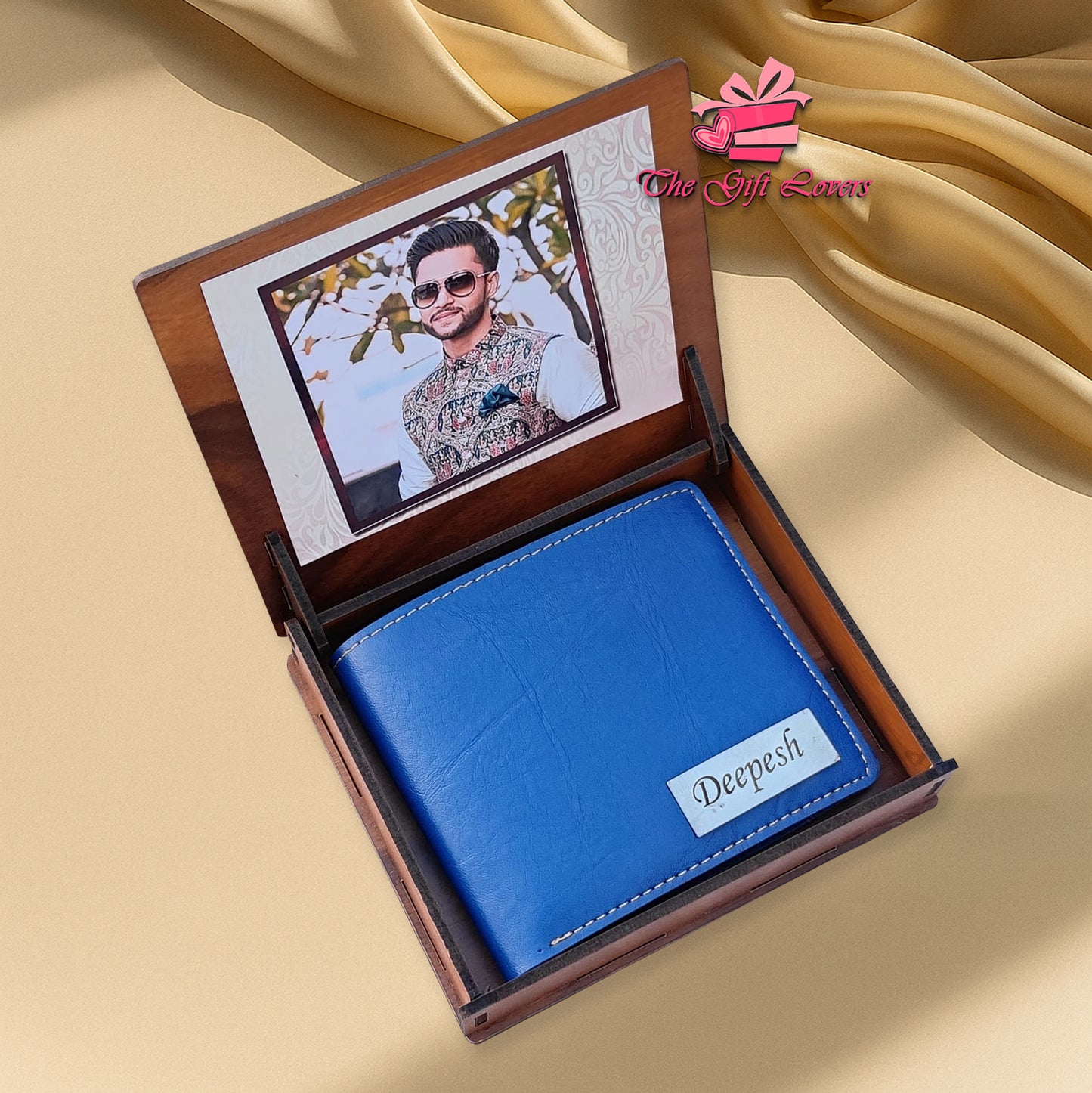 Italian Leather Wallet With Themed Wooden Box