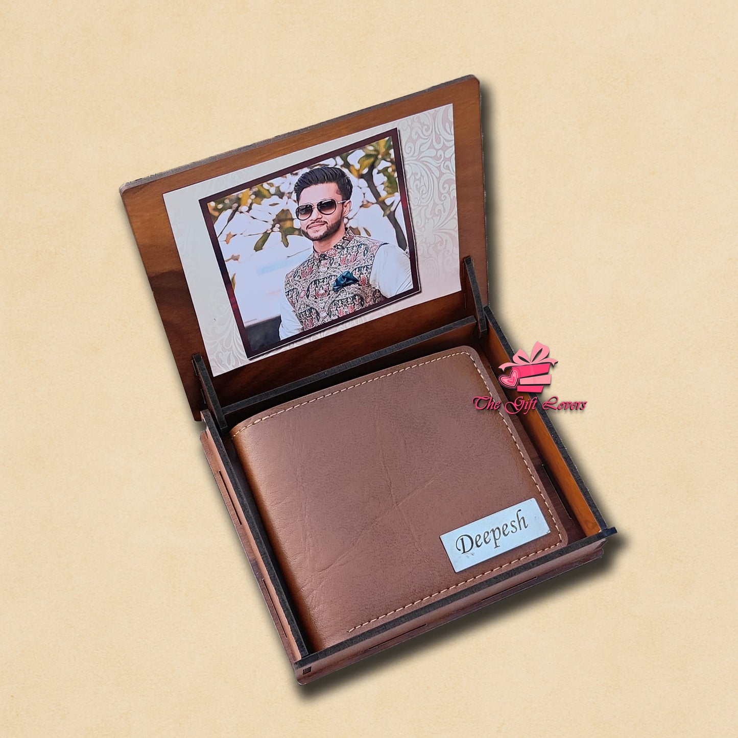 Italian Leather Wallet With Themed Wooden Box