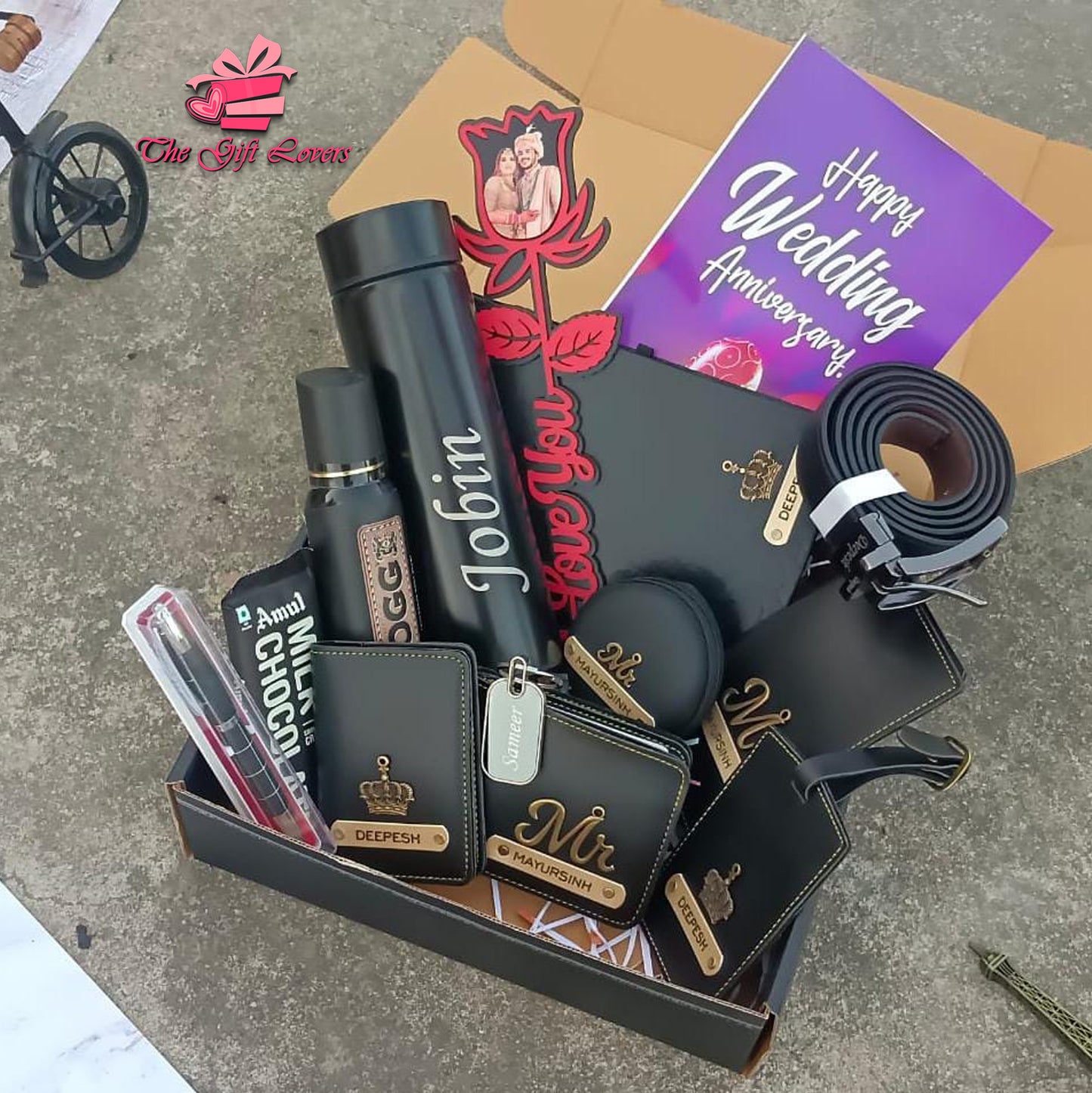 All-Black Premium Gift Hamper