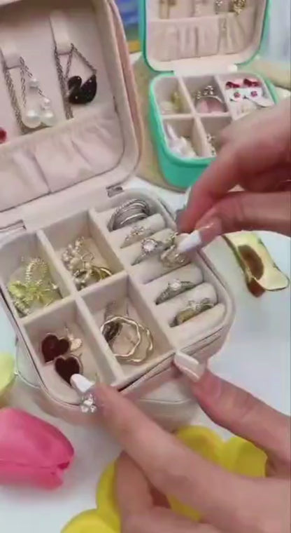 Elegant Gift Set for Women – Custom Sling Bag & Jewelry Box